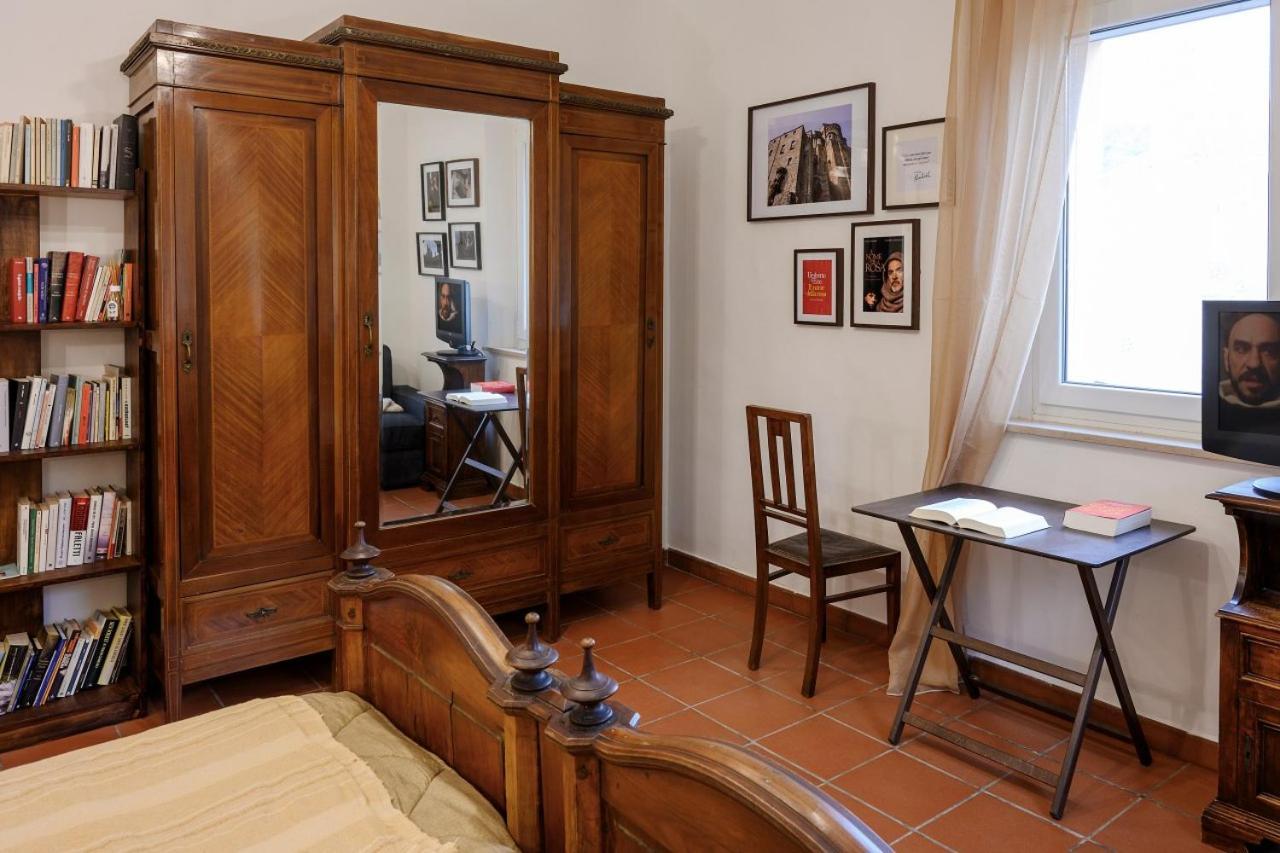 B&B Il Bed And Bookfast Mercatello  Zimmer foto